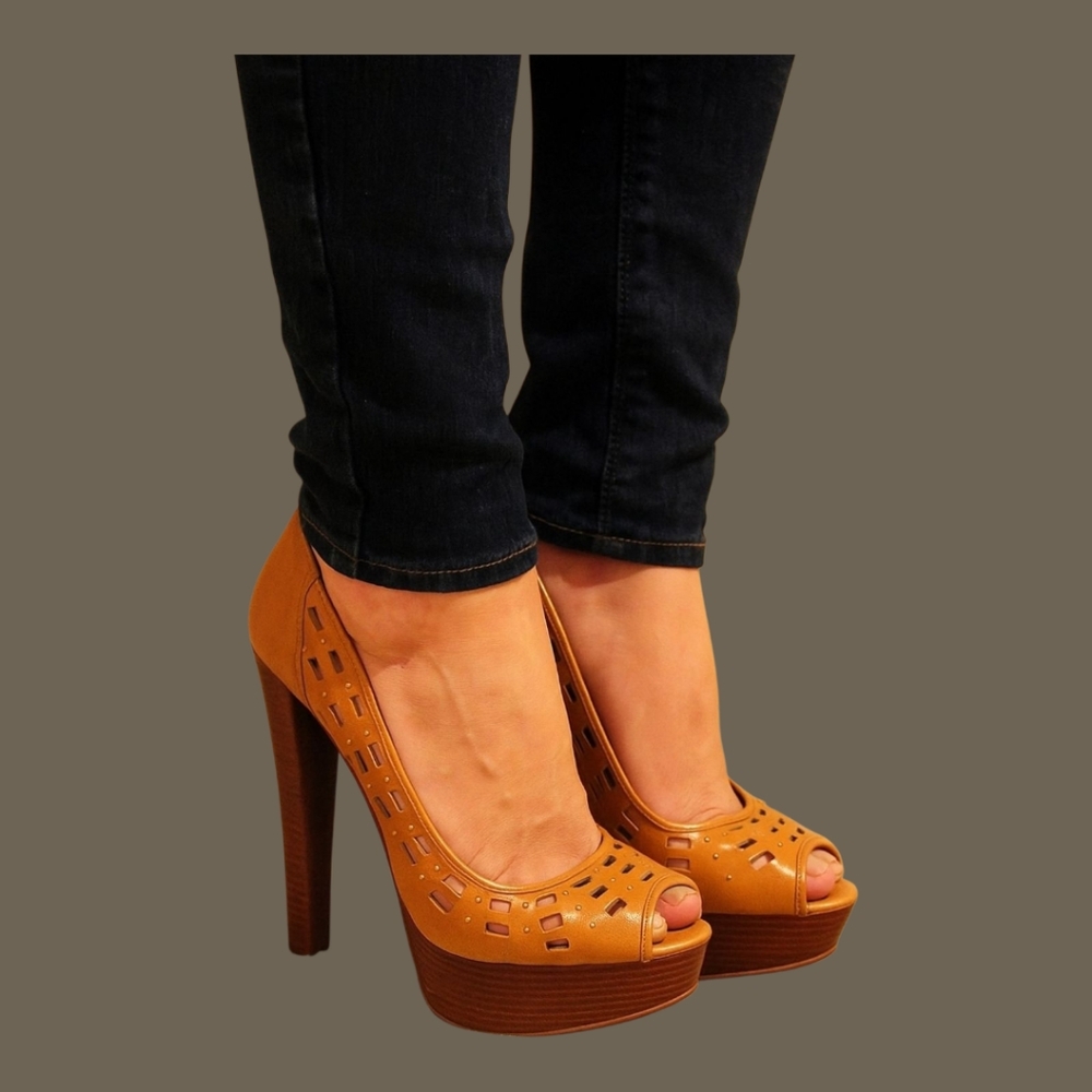 Michael Kors 8.5M Holly Peep Heels